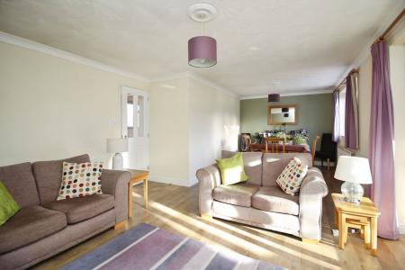 3 bedroom Detached house for sale in St. Hildas Close, Syston, LE7