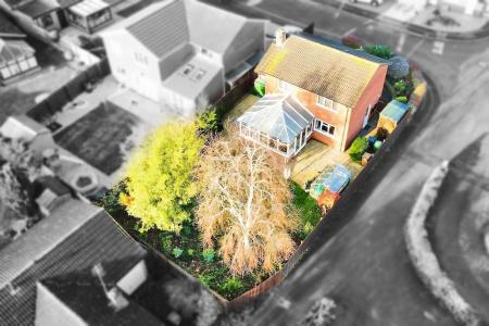 3 bedroom Detached house for sale in St. Hildas Close, Syston, LE7