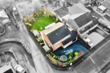 3 bedroom Detached house for sale in St. Hildas Close, Syston, LE7