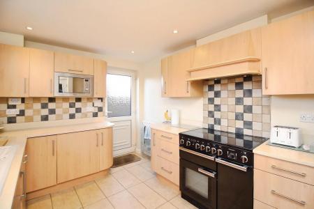 3 bedroom Detached house for sale in St. Hildas Close, Syston, LE7