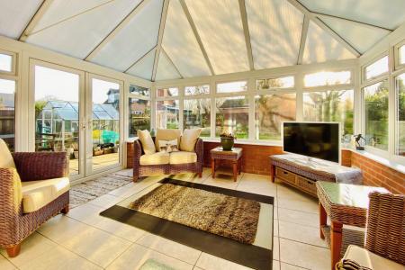 3 bedroom Detached house for sale in St. Hildas Close, Syston, LE7