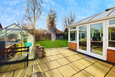 3 bedroom Detached house for sale in St. Hildas Close, Syston, LE7