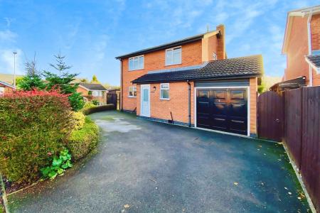 3 bedroom Detached house for sale in St. Hildas Close, Syston, LE7