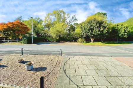 2 bedroom Detached bungalow for sale in St. Hildas Close, Syston, LE7