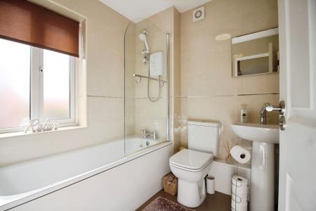 3 bedroom Detached house for sale in Courtyard Close, Syston, LE7