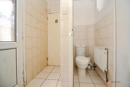 3 bedroom Terraced House for sale in Belper Street, Leicester, LE4
