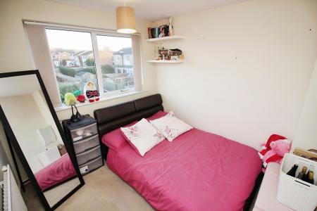 3 bedroom Semi-detached house for sale in Foxglove Close, East Goscote, LE7