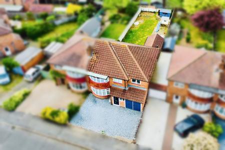 5 bedroom Semi-detached house for sale in Acacia Avenue, Birstall, LE4