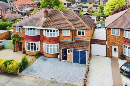 5 bedroom Semi-detached house for sale in Acacia Avenue, Birstall, LE4