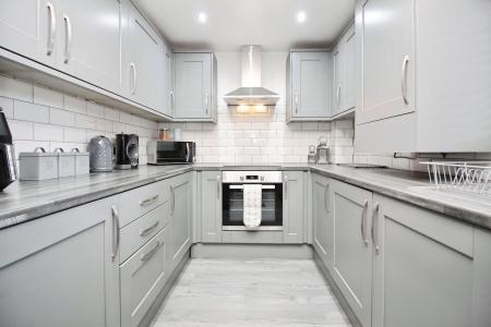 3 bedroom End of terrace house for sale in Long Furrow, East Goscote, LE7