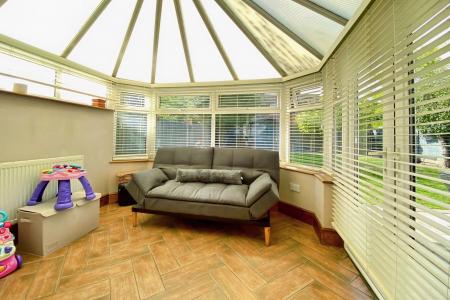 4 bedroom Detached house for sale in Fletchers Way, East Goscote, LE7