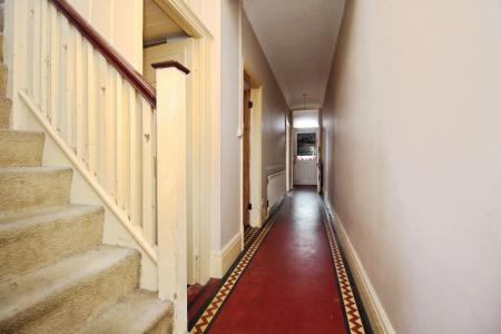4 bedroom Terraced House for sale in Broad Street, Syston, LE7