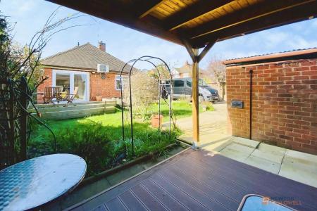 2 bedroom Bungalow for sale in Harrowgate Drive, Birstall, LE4