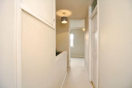 2 bedroom Terraced House for sale in Wolsey Way, Syston, LE7