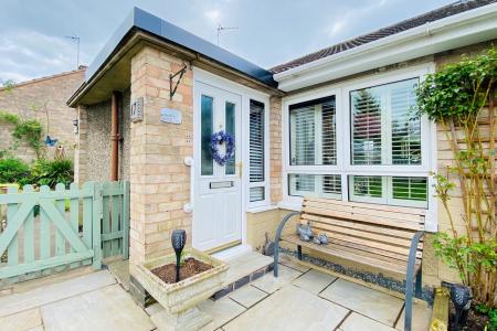1 bedroom Terraced bungalow for sale in Sextant Road, Leicester, LE5