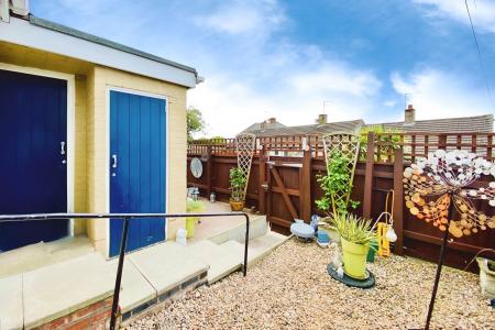 1 bedroom Terraced bungalow for sale in Sextant Road, Leicester, LE5