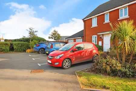 2 bedroom Flat for sale in Old Station Road, Syston, LE7