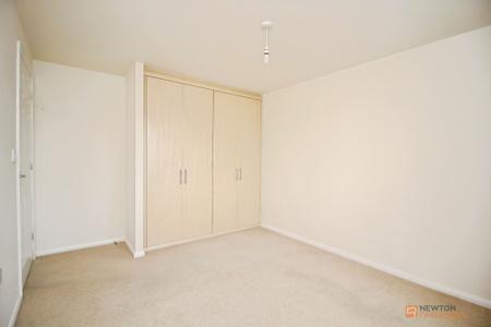 2 bedroom Flat for sale in Old Station Road, Syston, LE7