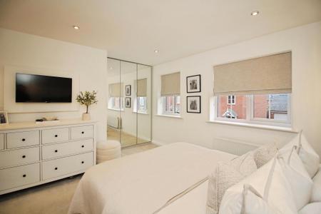 3 bedroom Semi-detached house for sale in Linacre Crescent, Syston, LE7