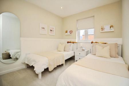 3 bedroom Semi-detached house for sale in Linacre Crescent, Syston, LE7
