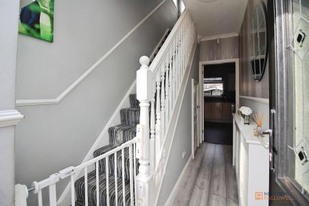 3 bedroom Semi-detached house for sale in Hillcroft Close, Thurmaston, LE4