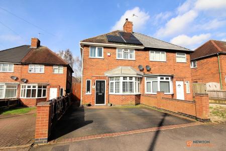 3 bedroom Semi-detached house for sale in Hillcroft Close, Thurmaston, LE4