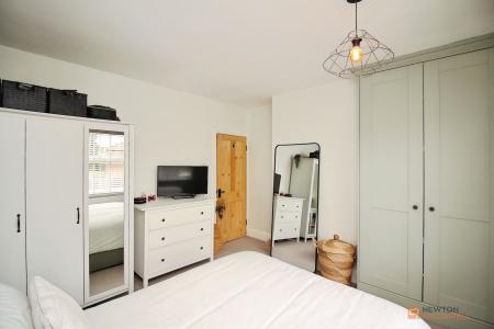 3 bedroom End of terrace house for sale in Albion Street, Syston, LE7