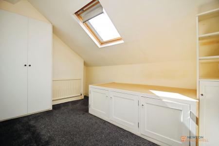 3 bedroom Terraced House for sale in Brookside, Syston, LE7
