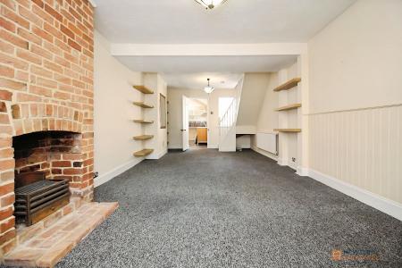 3 bedroom Terraced House for sale in Brookside, Syston, LE7