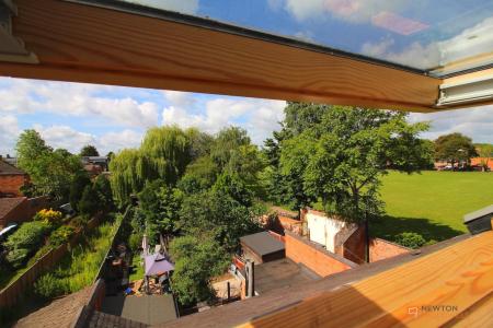 3 bedroom Terraced House for sale in Brookside, Syston, LE7