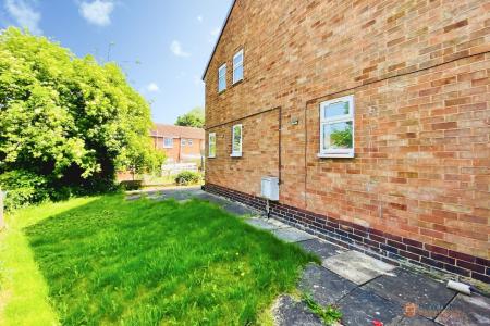 3 bedroom End of terrace house for sale in Flatholme Road, Leicester, LE5