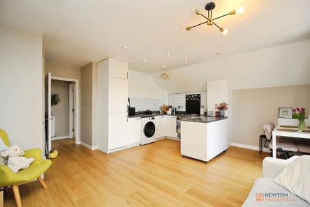 2 bedroom Flat for sale in White Hart Close, Thurmaston, LE4