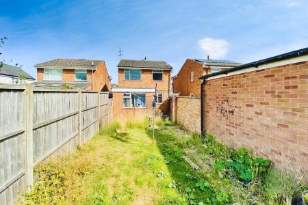 3 bedroom Detached house for sale in Beech Drive, Syston, LE7