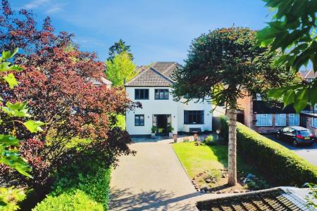 4 bedroom Detached house for sale in Melton Road, Rearsby, LE7