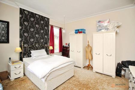 4 bedroom Detached house for sale in Melton Road, Queniborough, LE7