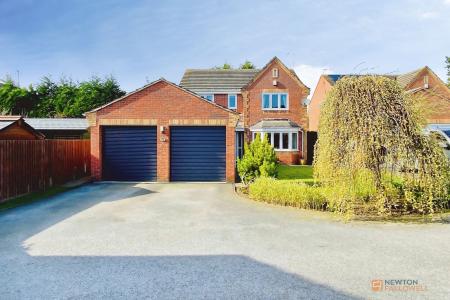 4 bedroom Detached house for sale in Lilac Way, Leicester, LE7