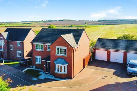 4 bedroom Detached house for sale in Dent Drive, Thurmaston, LE4