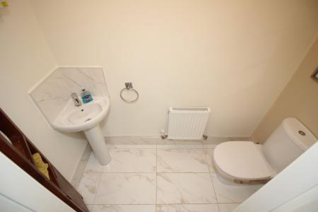 4 bedroom Detached house for sale in Dent Drive, Thurmaston, LE4