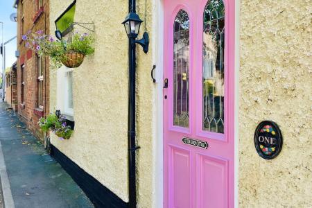 3 bedroom Cottage for sale in Church Lane, Thurmaston, LE4