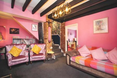 3 bedroom Cottage for sale in Church Lane, Thurmaston, LE4