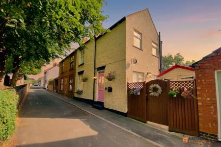 3 bedroom Cottage for sale in Church Lane, Thurmaston, LE4