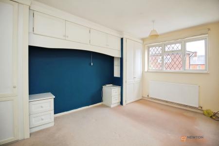 3 bedroom End of terrace house for sale in Harrisons Row, Syston, LE7