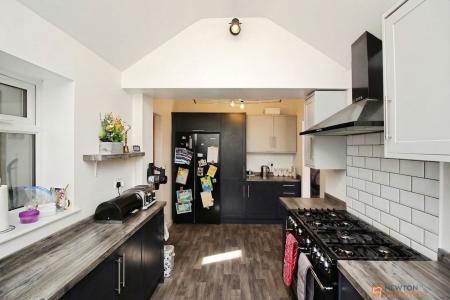 4 bedroom Detached bungalow for sale in Syston Road, Queniborough, LE7