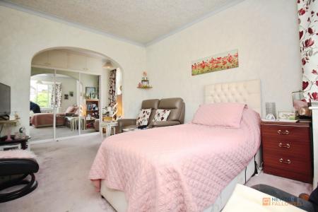 4 bedroom Detached bungalow for sale in Syston Road, Queniborough, LE7