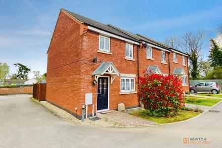3 bedroom Town house for sale in New Avenue, Rearsby, LE7