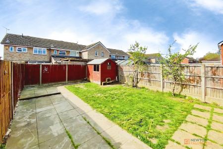 3 bedroom Semi-detached house for sale in Braemar Close, Leicester, LE4