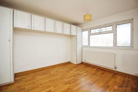 3 bedroom Semi-detached house for sale in Braemar Close, Leicester, LE4