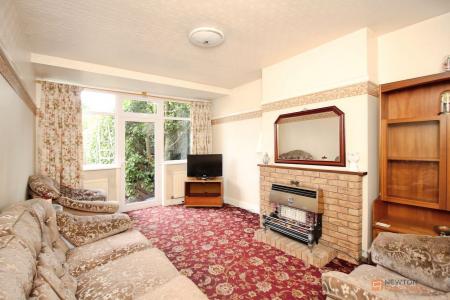 5 bedroom Semi-detached house for sale in Cliffwood Avenue, Birstall, LE4
