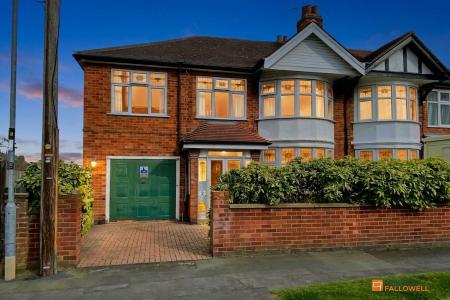Cliffwood Avenue, Birstall, LE4