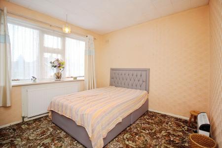 3 bedroom Semi-detached bungalow for sale in College Road, Syston, LE7